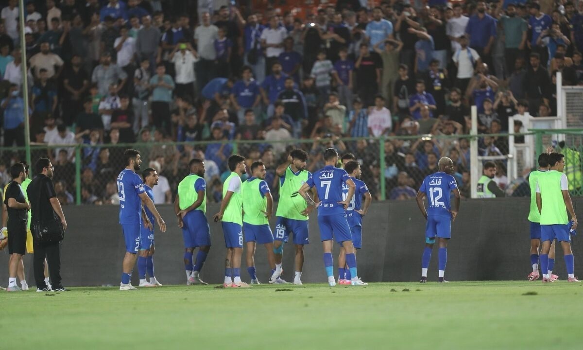 جریمه مالی برای بازیکنان استقلال و سپاهان؛ حق قانونی یا حربه‌ای تبلیغاتی؟