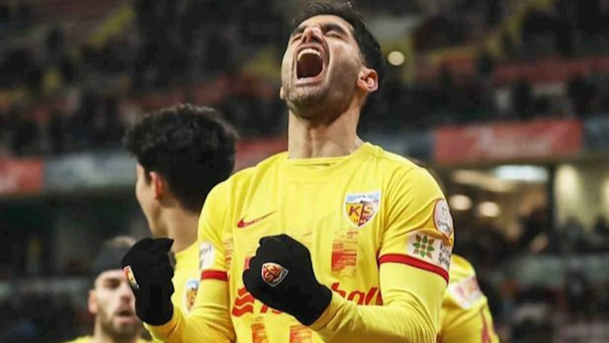 شوک بزرگ به علی کریمی