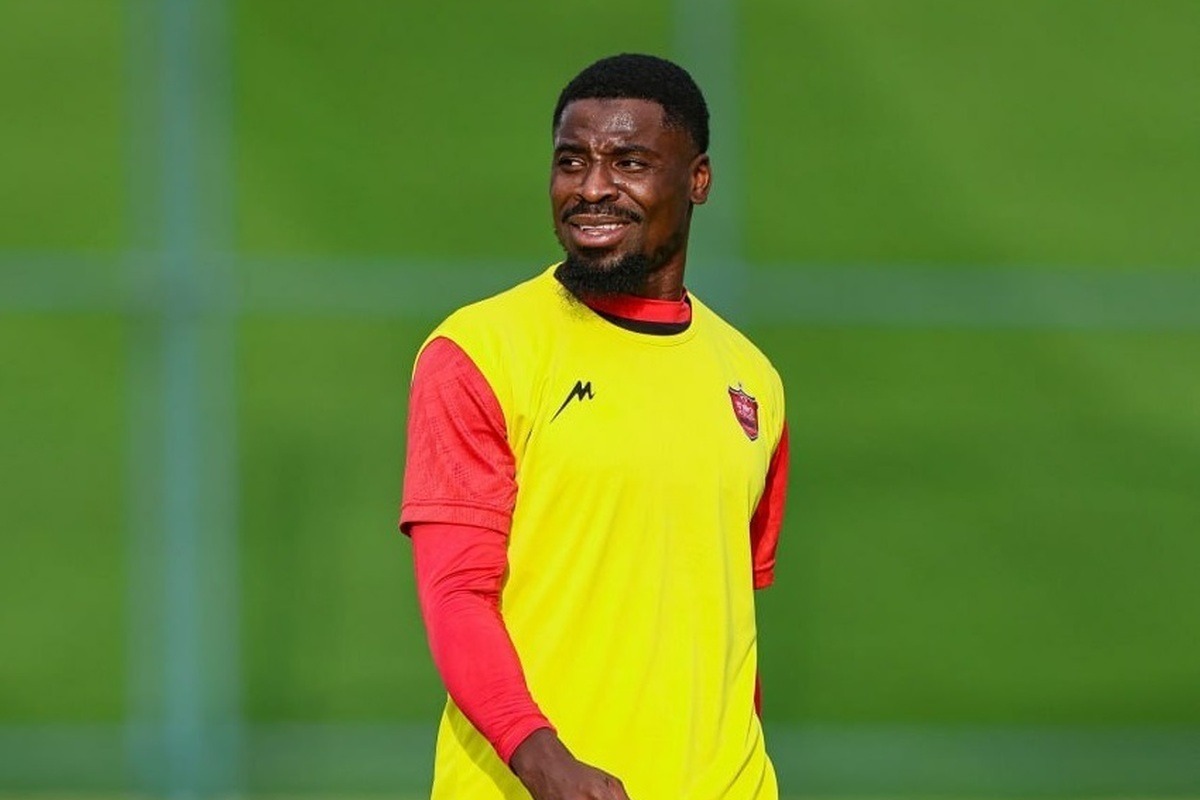 سرژ اوریه مجوز بازی گرفت