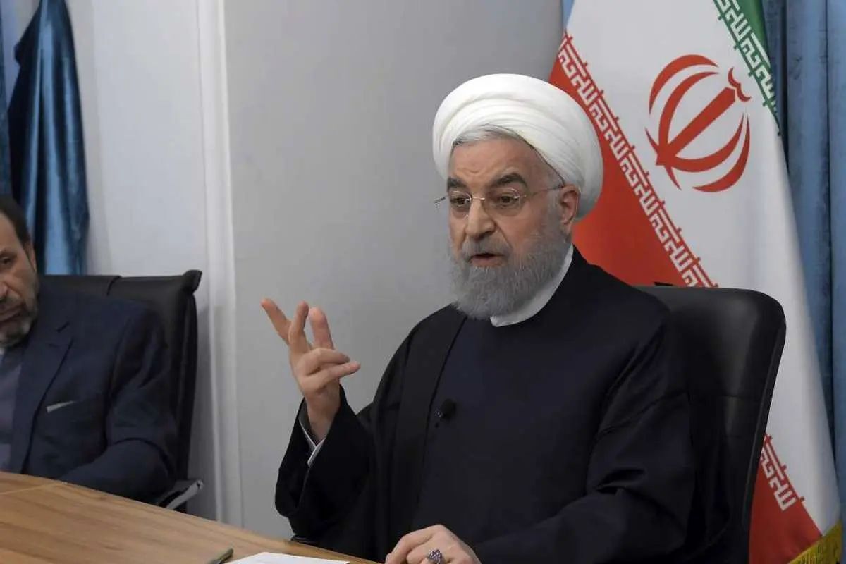 هر چه بار هست بر گُرده اکثریت مردم باشد و هر چه امتیاز هست برای اقلیت کوچک؟! اینکه معنی ندارد / مردم در جنگ ۱۲ روزه در کنار ایران ایستادند، نه در کنار ما حاکمان / بعد از جنگ، یک نسیم خوبی داشت میوزید که یک دفعه قطع شد / حالا فکر میکنند که جنگ به این زودی شروع نمیشود، لذا دوباره برگشتند به بداخلاقیهای قبلیشان هر چه بار هست بر گُرده اکثریت مردم باشد و هر چه امتیاز هست برای اقلیت کوچک؟! اینکه معنی ندارد / مردم در جنگ ۱۲ روزه در کنار ایران ایستادند، نه در کنار ما حاکمان / بعد از جنگ، یک نسیم خوبی داشت میوزید که یک دفعه قطع شد / حالا فکر میکنند که جنگ به این زودی شروع نمیشود، لذا دوباره برگشتند به بداخلاقیهای قبلیشان