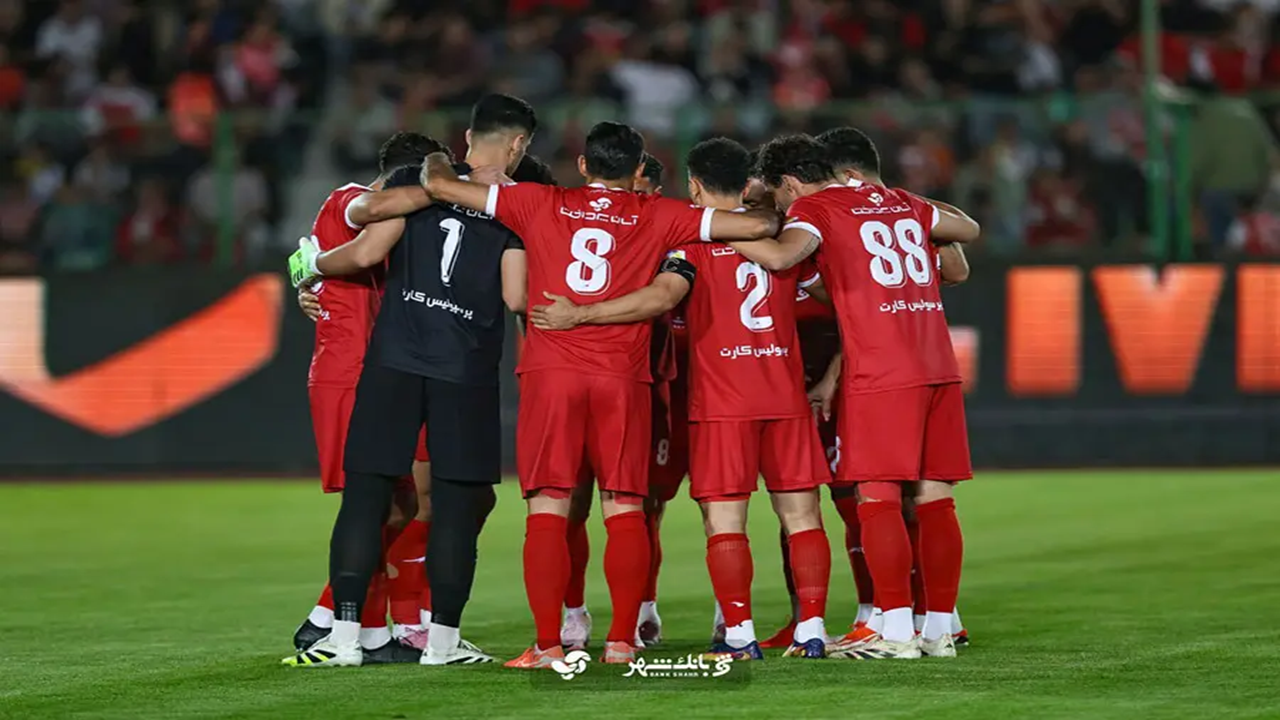 پرسپولیس با بازوبند مشکی مقابل خیبر پرسپولیس با بازوبند مشکی مقابل خیبر