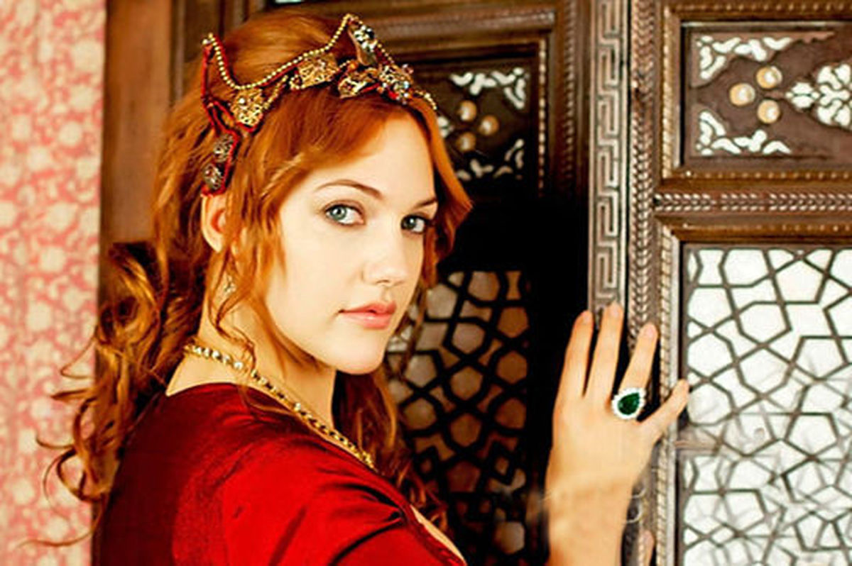 شمایل جذاب بازیگر زیبای خرم سلطان در  ۴۲ سالگی