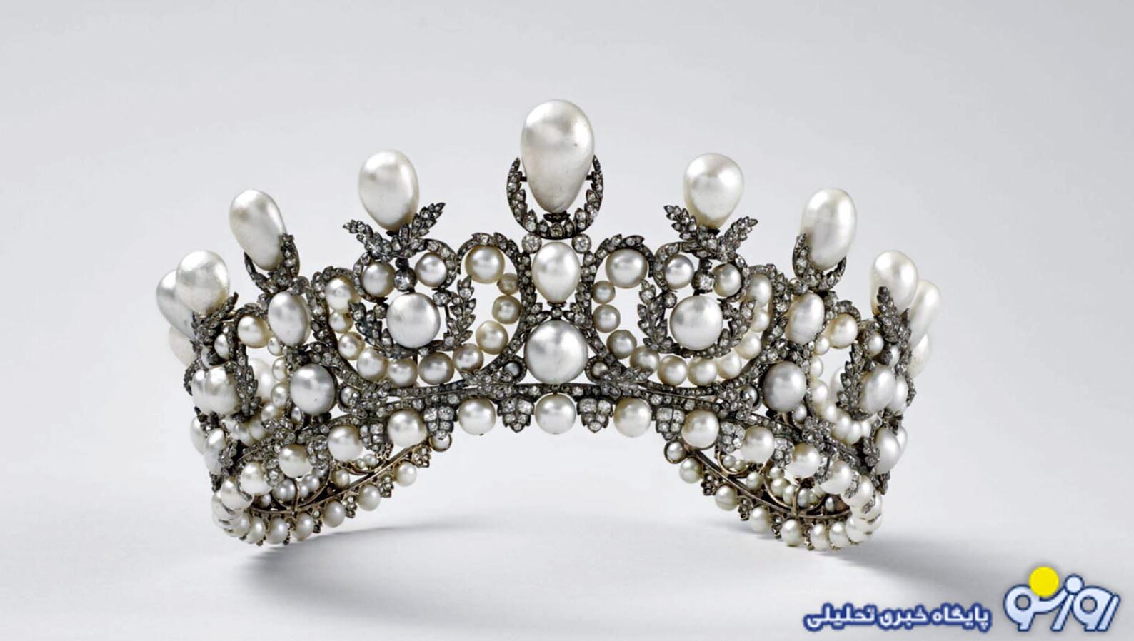 غارت فرهنگ در پاریس!