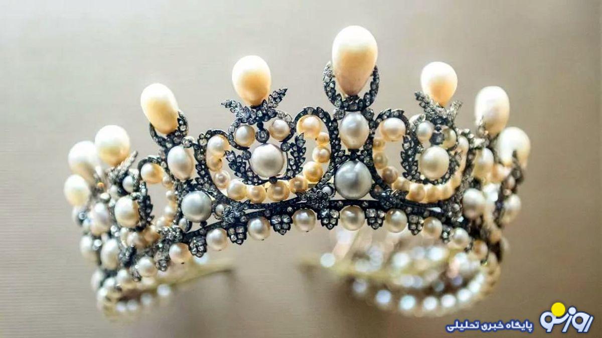 غارت فرهنگ در پاریس!