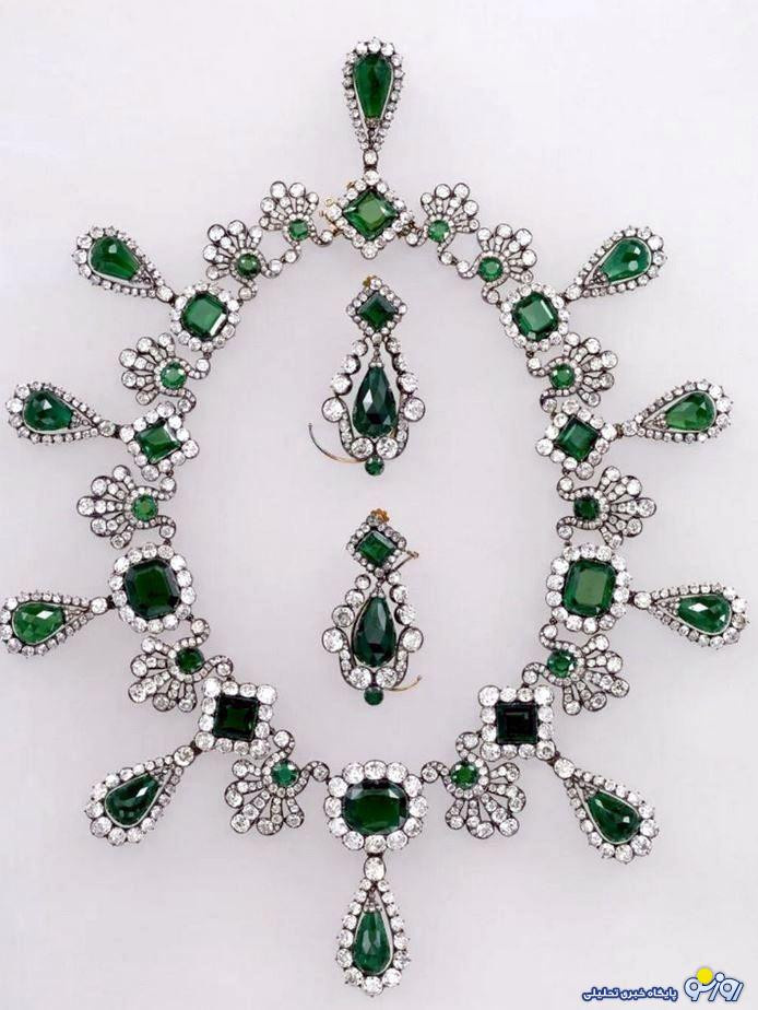 غارت فرهنگ در پاریس!