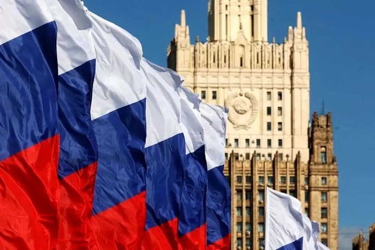 وزارت خارجه روسیه: «اسنپبک» بدنام را نمیتوان معتبر دانست/ سازمان ملل هیچ مبنا یا اختیاری برای بازنگری یا انحراف از مفاد قطعنامه ۲۲۳۱ ندارد؛ این قطعنامه و برجام تا ۱۸ اکتبر لازمالاجرا هستند/ غرب علاقهای به یافتن راهحل برای رفع سوءظنها درباره برنامه هستهای ایران ندارند/ اروپاییها نه تنها به توافق هستهای با تهران آسیب رساندند، بلکه به خود نیز صدمه زدند وزارت خارجه روسیه: «اسنپبک» بدنام را نمیتوان معتبر دانست/ سازمان ملل هیچ مبنا یا اختیاری برای بازنگری یا انحراف از مفاد قطعنامه ۲۲۳۱ ندارد؛ این قطعنامه و برجام تا ۱۸ اکتبر لازمالاجرا هستند/ غرب علاقهای به یافتن راهحل برای رفع سوءظنها درباره برنامه هستهای ایران ندارند/ اروپاییها نه تنها به توافق هستهای با تهران آسیب رساندند، بلکه به خود نیز صدمه زدند