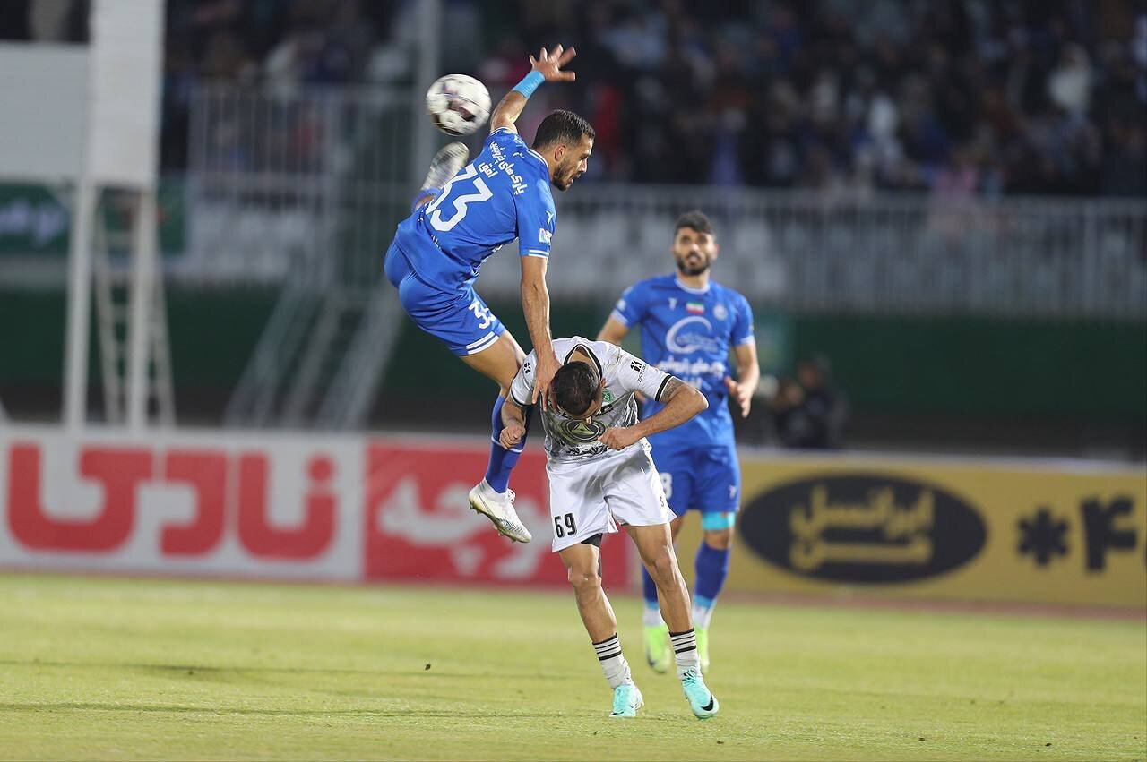 چادرملو - استقلال در ورزشگاه تختی تهران