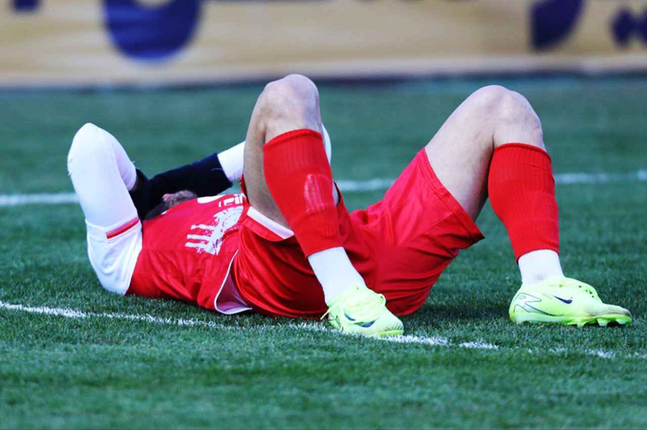 عصبانیت پرسپولیسی‌ها از یک بازیکن؛ اورونوف بازی با گل گهر هم از دست داد