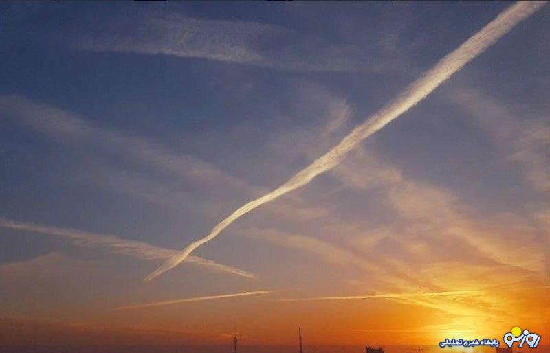 ماجرای خطوط دود عجیب در آسمان تهران ماجرای خطوط دود عجیب در آسمان تهران