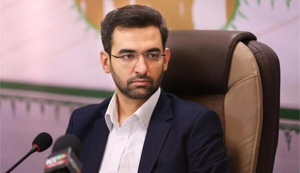 آذریجهرمی هم مقابل «گرانی بنزین» ایستاد: در ظاهر کارشناسی است اما… آذریجهرمی هم مقابل «گرانی بنزین» ایستاد: در ظاهر کارشناسی است اما…