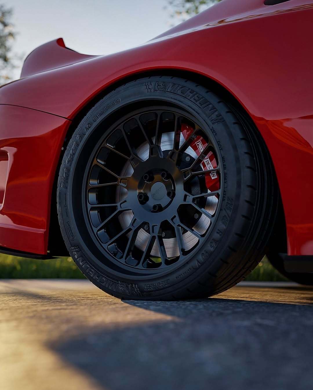 تصویری کامپیوتری و رندر شده از طرح مفهومی میتسوبیشی ۳۰۰۰GT با بازطراحی مدرن، بدنه عریض، چراغ‌های LED و رینگ‌های مشکی، که توسط روستیسلاو پروکوپ به عنوان یک سوپر GT برای سال ۲۰۲۵ بازآفرینی شده است.