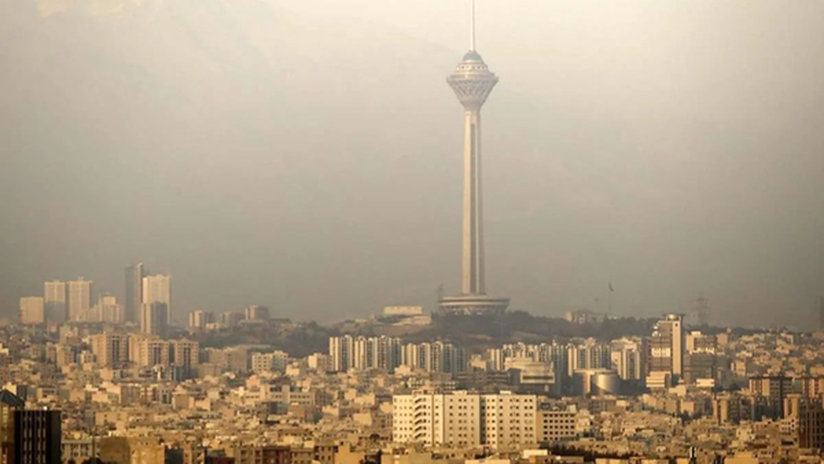 اعلام محدودیتهای ۴۸ ساعته بهدلیل آلودگی هوای تهران؛ فروش روزانه طرح ترافیک ممنوع شد اعلام محدودیتهای ۴۸ ساعته بهدلیل آلودگی هوای تهران؛ فروش روزانه طرح ترافیک ممنوع شد