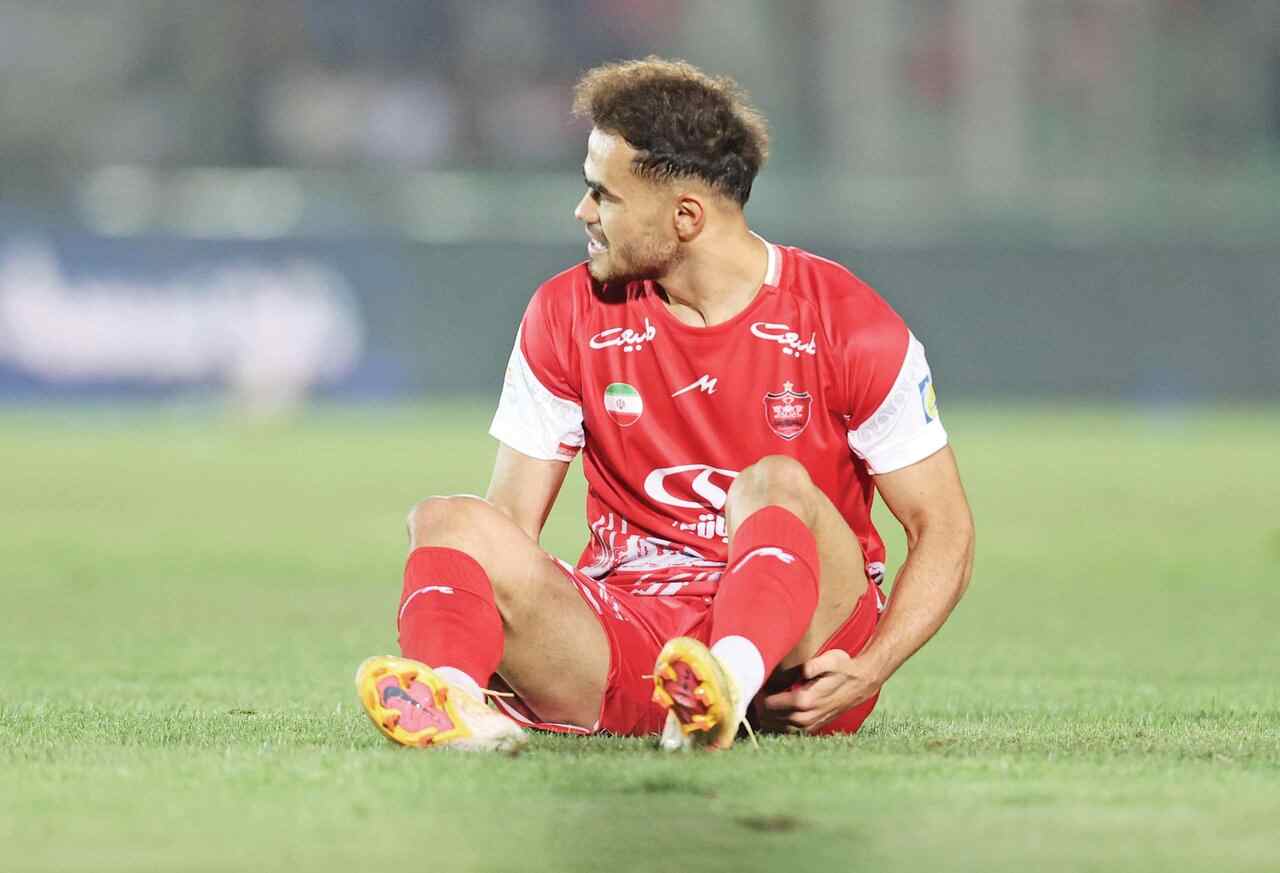 پرسپولیس قرارداد اورونوف را تمدید نمیکند پرسپولیس قرارداد اورونوف را تمدید نمیکند