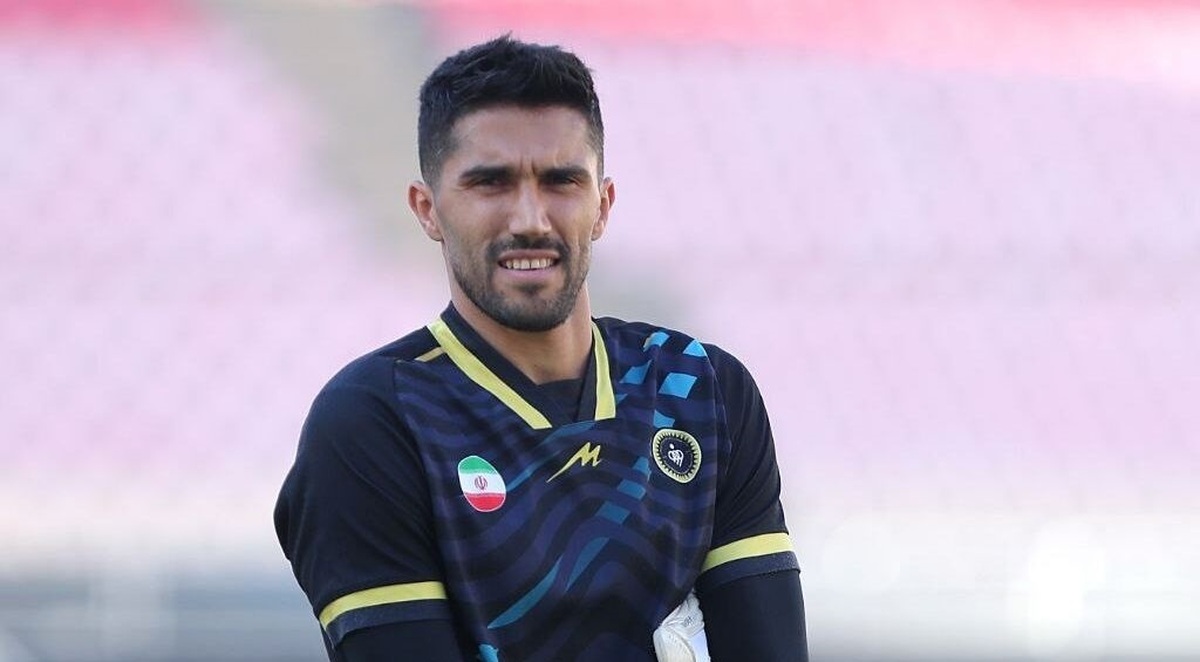 سید حسین حسینی گلر سابق استقلال: دیگر نیمکتنشین اخباری نمیشوم سید حسین حسینی گلر سابق استقلال: دیگر نیمکتنشین اخباری نمیشوم