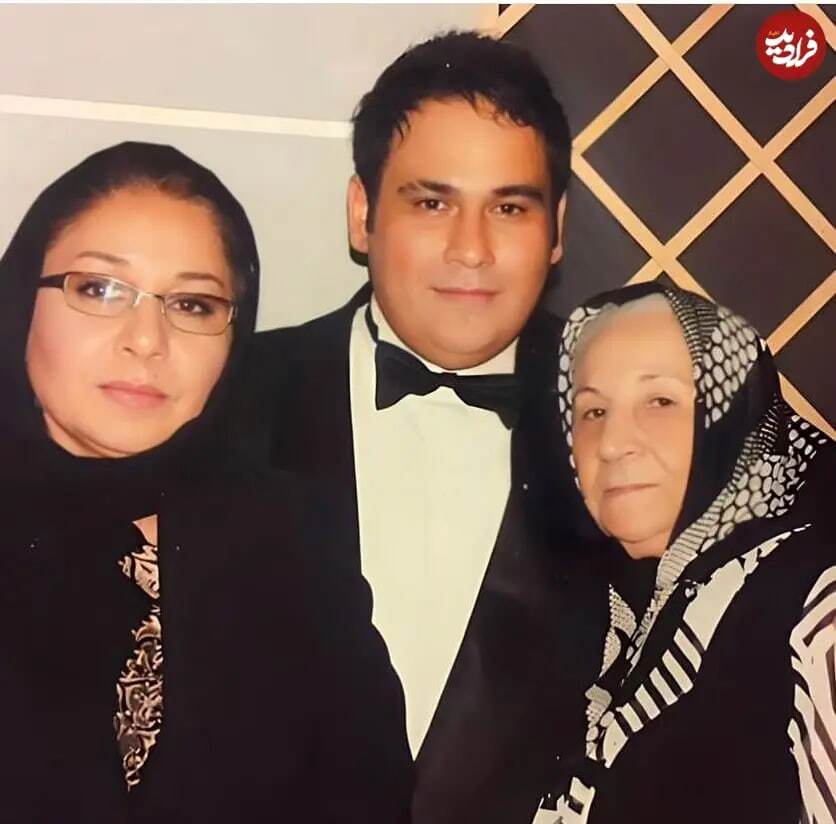 رضا داوودنژاد با کت و شلوار دامادی اش