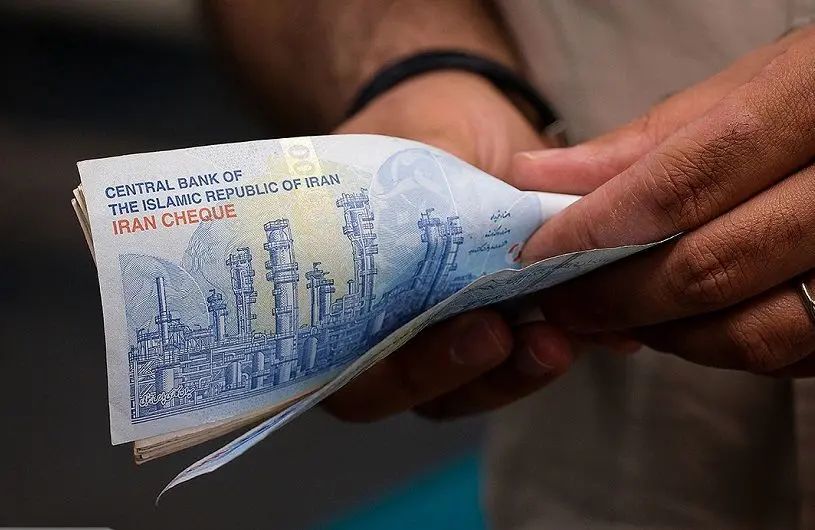 یارانه ۳۰۰ هزار تومانی واریز شد یارانه ۳۰۰ هزار تومانی واریز شد