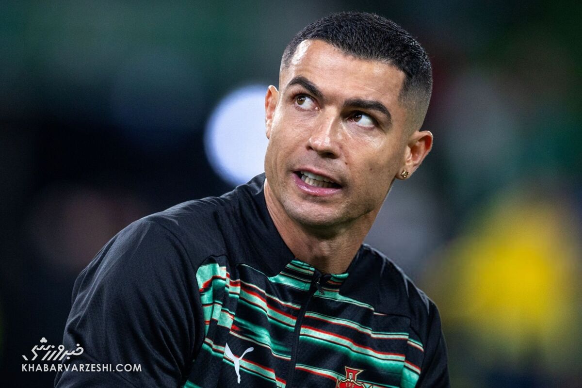 غیبت جنجالی رونالدو در پوستر جام جهانی/ فیفا فورا پوستر را پاک کرد!+عکس