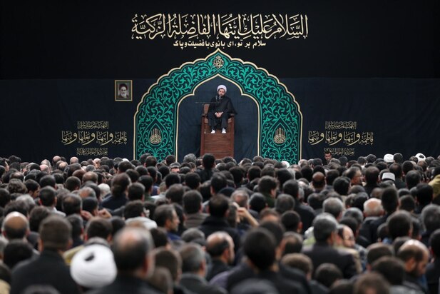 مراسم عزادارای ایام شهادت حضرت زهرا (س) با حضور مقام معظم رهبری