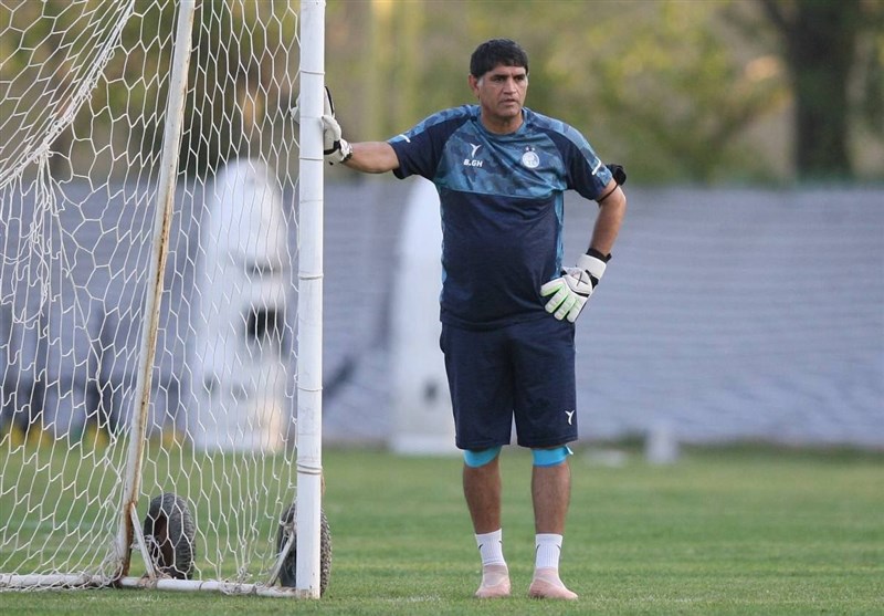 حضور بهزاد غلامپور در تمرینات استقلال بدون امضای قرارداد!