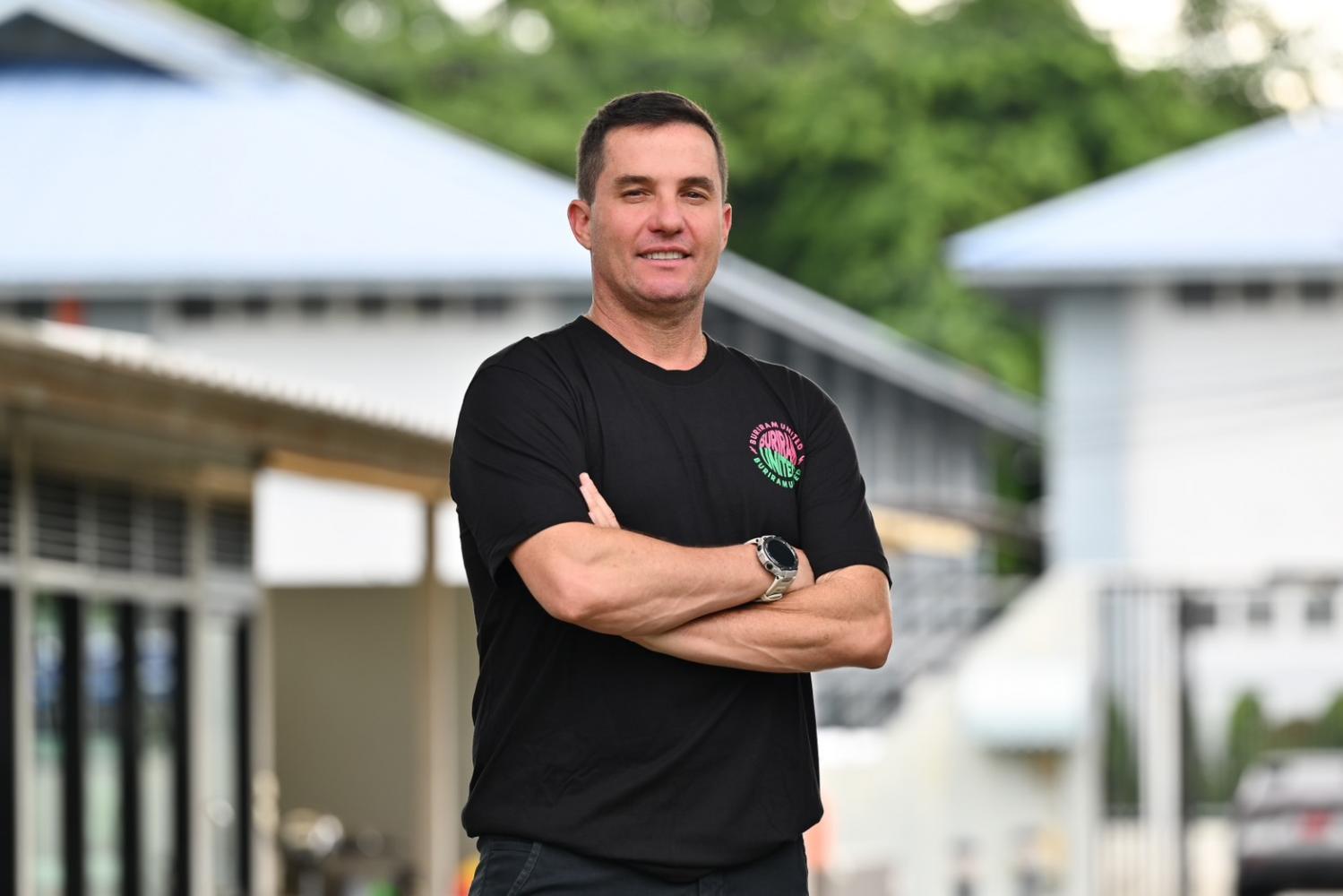 همه منتظر تصمیم پرسپولیس برای ورزشگاه میزبان دربی؛ هرچه اوسمار بگوید!