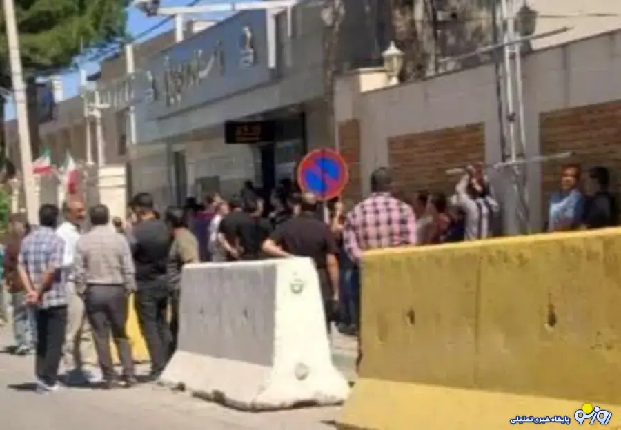 تجمع کارگران «پویا نخ» در اعتراض به بلاتکلیفی