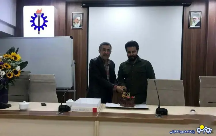 جشن تولد ۶۸ سالگی احمدینژاد جشن تولد ۶۸ سالگی احمدینژاد