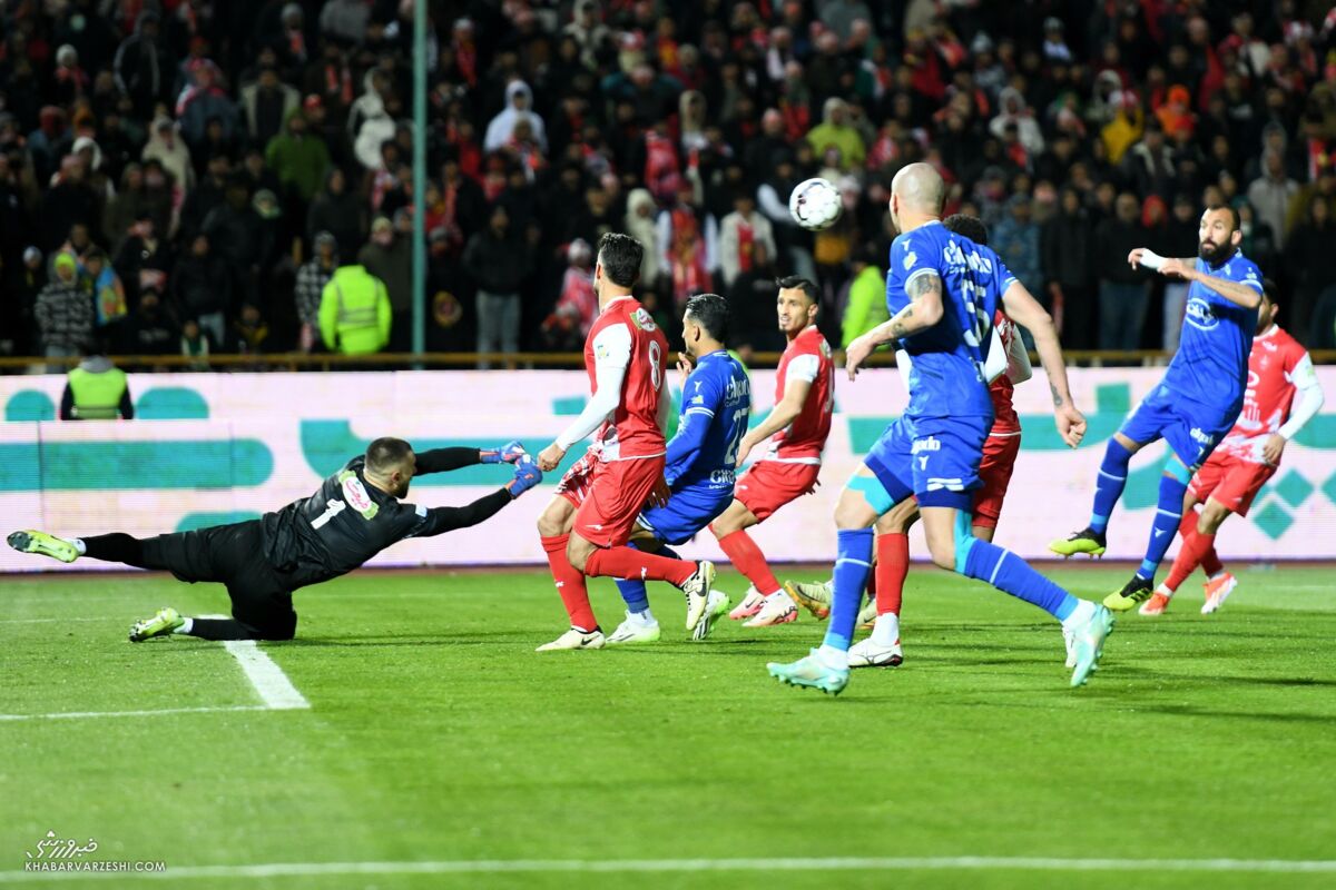 ترکیب احتمالی پرسپولیس در دربی؛ اوسمار با چه ترکیبی مقابل استقلال میایستد؟ ترکیب احتمالی پرسپولیس در دربی؛ اوسمار با چه ترکیبی مقابل استقلال میایستد؟