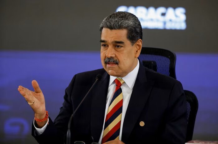 مادورو: تماس من با ترامپ، دوستانه و مبتنی بر احترام متقابل بود / از گفت‌وگو برای صلح و دیپلماسی استقبال می‌کنیم / ملت آمریکا از جنگ خسته شده؛ آن‌ها نمی‌خواهند تجربهٔ لیبی، عراق، افغانستان و ویتنام تکرار شود /