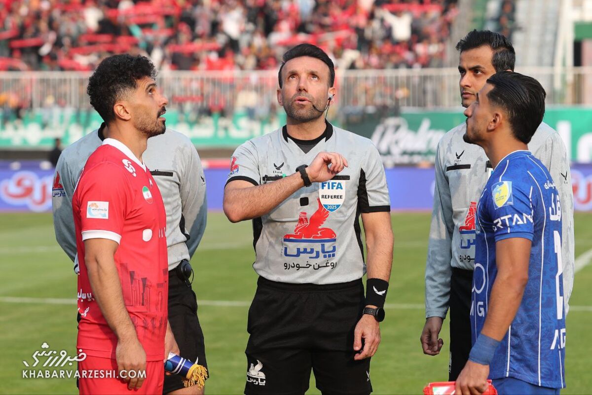 کارشناس داوری دربی پرسپولیس - استقلال/ هند مشکوک پنالتی بود؟ کارشناس داوری دربی پرسپولیس - استقلال/ هند مشکوک پنالتی بود؟