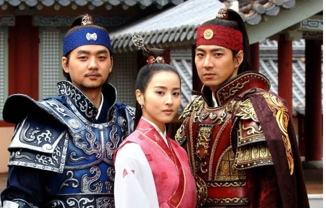 عکس کریسمسی جومونگ در آستانه سال نو