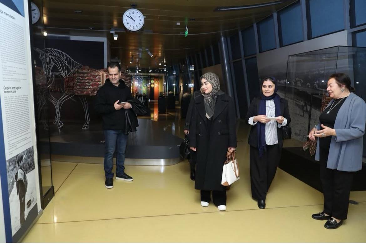 تصاویر| همسر و دختر عباس عراقچی در سفر به باکو