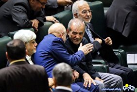 چه کسانی و به چه دلیل شدیدا دنبال استعفای پزشکیان هستند؟ ‍