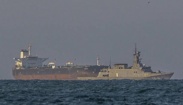 اسکورت نفتکش‌های ونزوئلا با کشتی‌های جنگی را ببینید! +عکس