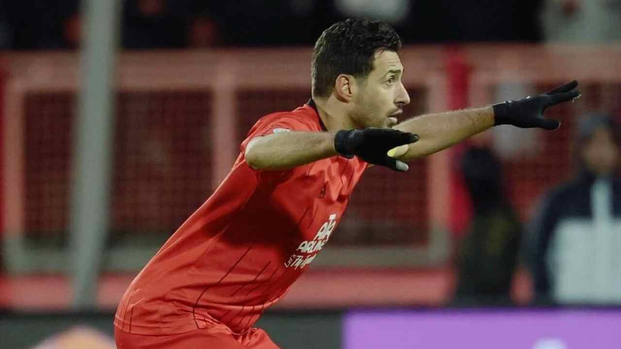 شجاع خلیل زاده: به من و بیرانوند فحش مادر دادند اما کسی پیگیری نکرد؛ من فقط جواب کُریها را دادم شجاع خلیل زاده: به من و بیرانوند فحش مادر دادند اما کسی پیگیری نکرد؛ من فقط جواب کُریها را دادم