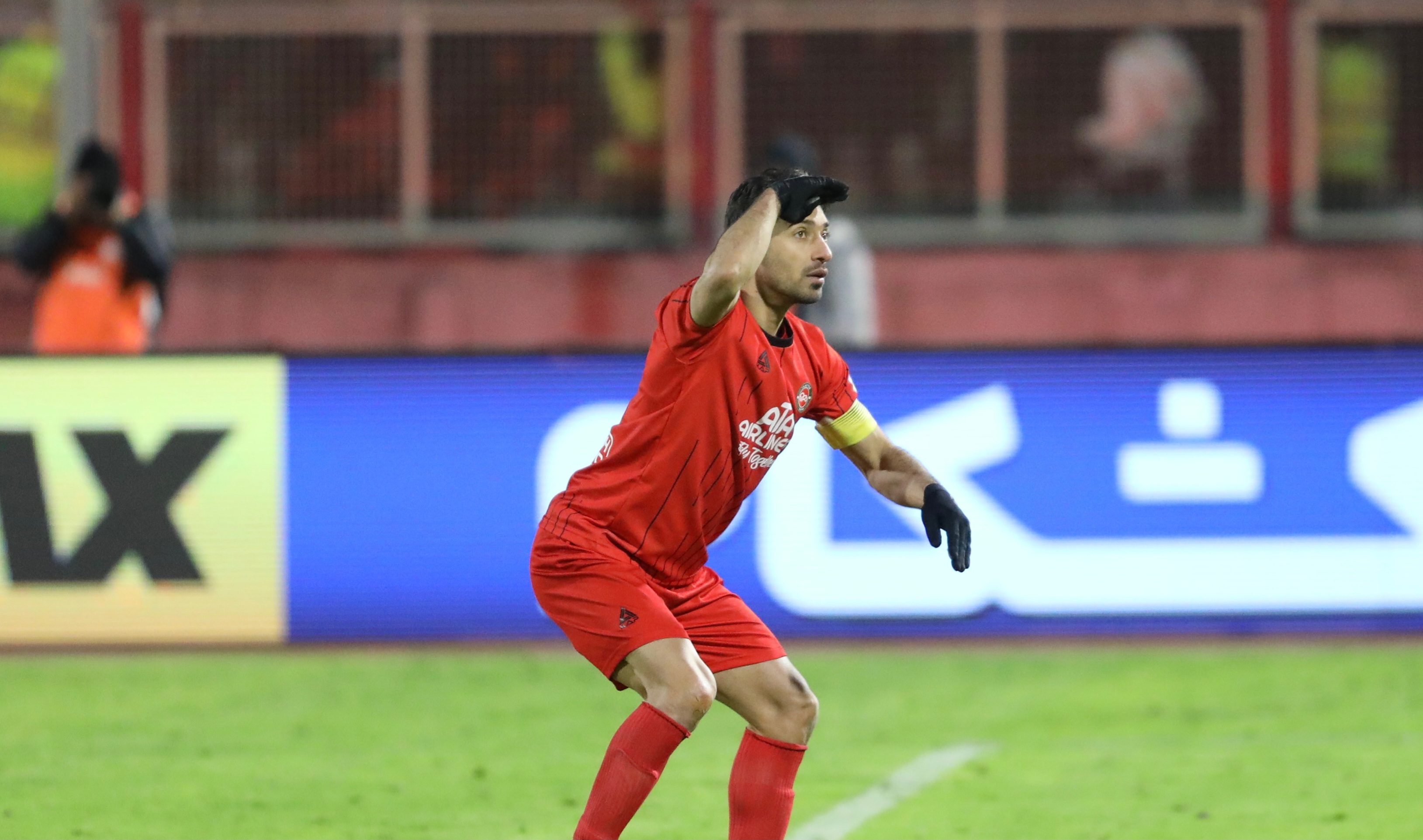 عکس از خوشحالی شجاع خلیل زاده و تمسخر محمدامین کاظمیان