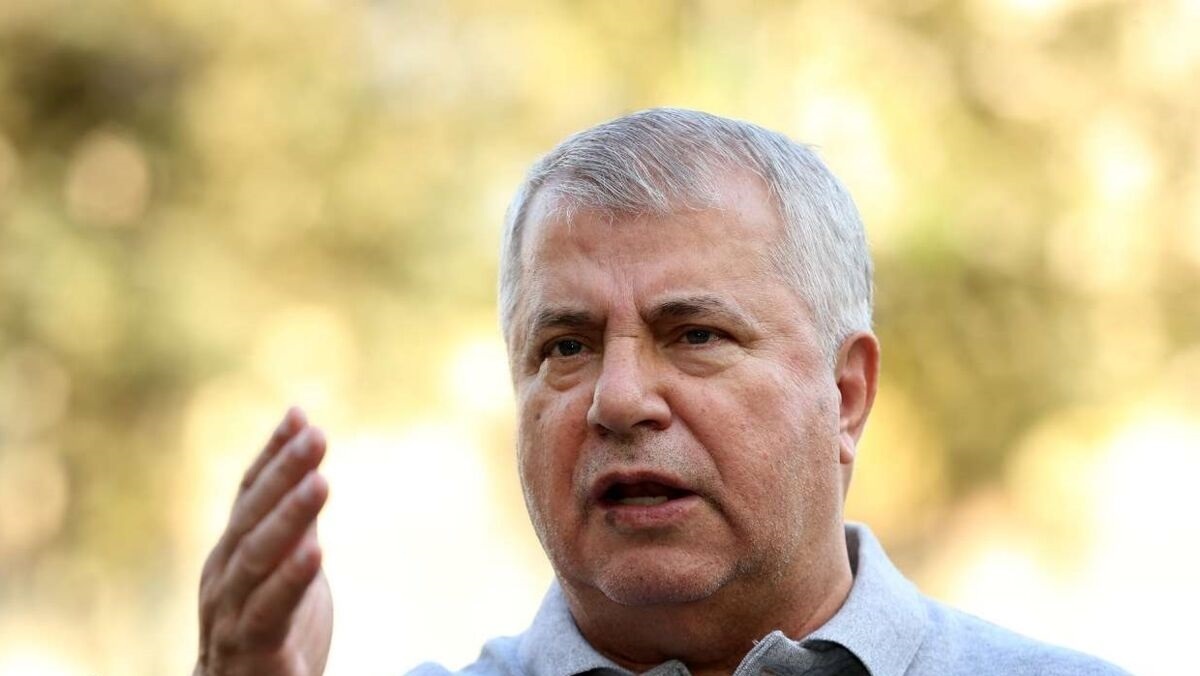 علی پروین: علی دایی یک عکس گرفته مگر چه اتفاقی افتاده؟ علی پروین: علی دایی یک عکس گرفته مگر چه اتفاقی افتاده؟