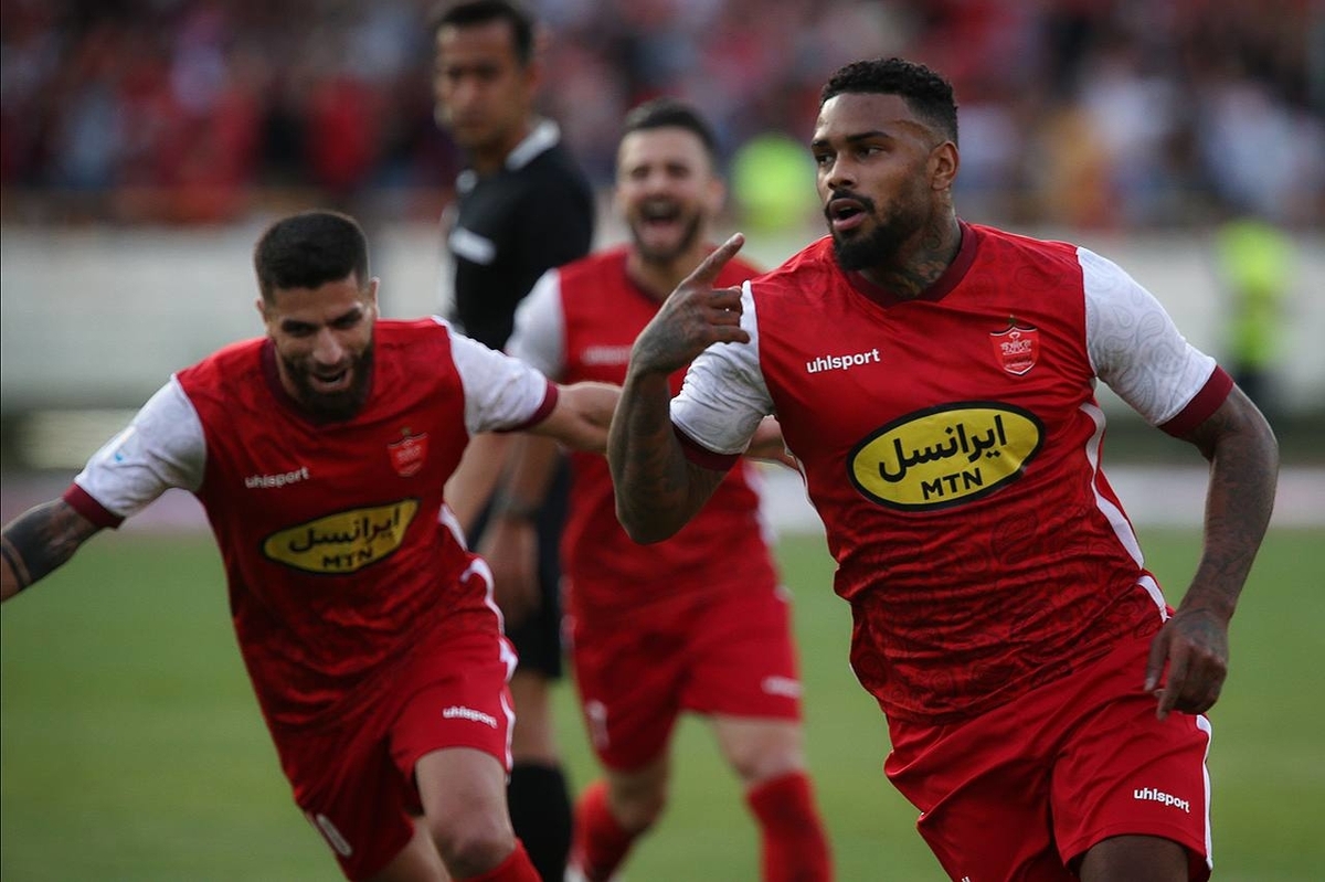 ماجراجویی مهاجم سابق پرسپولیس در همسایگی مسی و سوارز