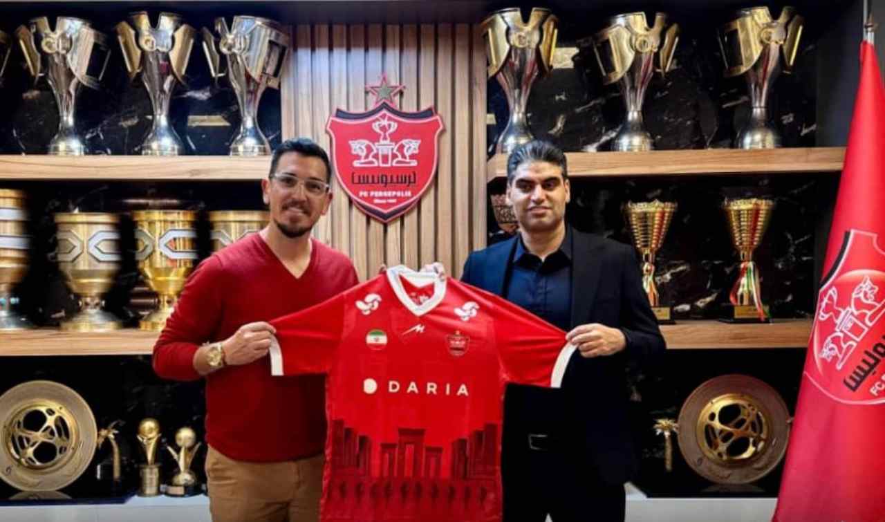 جولیانو والیم با پرسپولیس قرارداد بست جولیانو والیم با پرسپولیس قرارداد بست