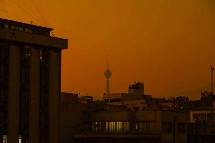 تهران آلودهترین شهر جهان؛ پایداری آلودگی تا هفته آینده / شرکت کنترل کیفیت هوا: تهرانیها از ابتدای سال جاری تاکنون ۱۲۲ روز هوای ناسالم تا خطرناک داشته اند تهران آلودهترین شهر جهان؛ پایداری آلودگی تا هفته آینده / شرکت کنترل کیفیت هوا: تهرانیها از ابتدای سال جاری تاکنون ۱۲۲ روز هوای ناسالم تا خطرناک داشته اند