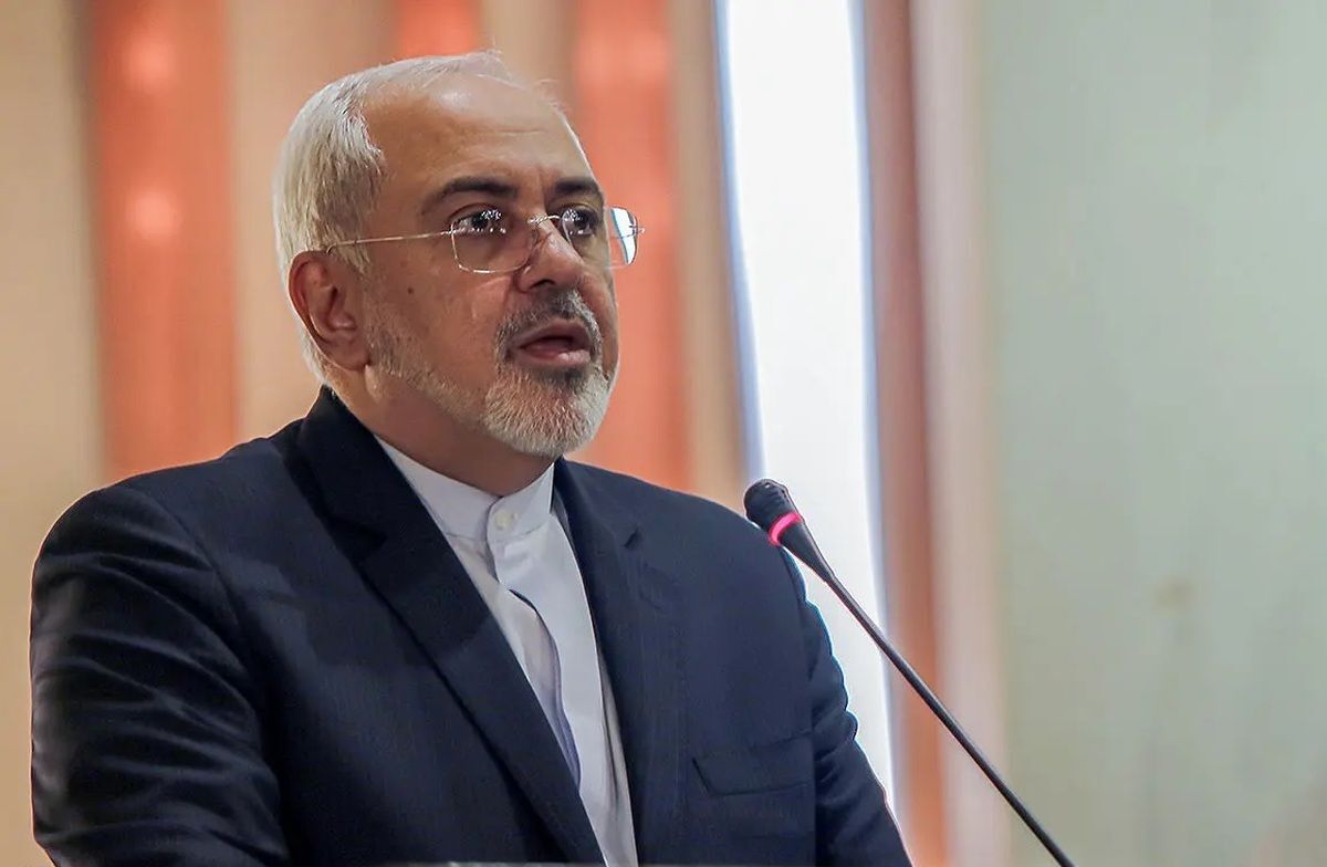 ظریف خطاب به کشورهای منطقه و اروپا: برای کمک به خودتان به این هشدار توجه کنید: «این تجاوز با یک جنایت جنگی آغاز شد؛ قتل ۱۷۰ کودک مدرسهای» ظریف خطاب به کشورهای منطقه و اروپا: برای کمک به خودتان به این هشدار توجه کنید: «این تجاوز با یک جنایت جنگی آغاز شد؛ قتل ۱۷۰ کودک مدرسهای»
