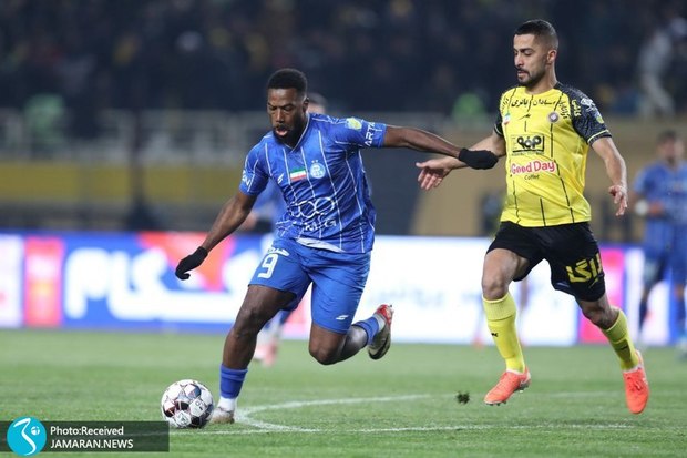 اتمام حجت مهاجم خارجی استقلال با مربیان