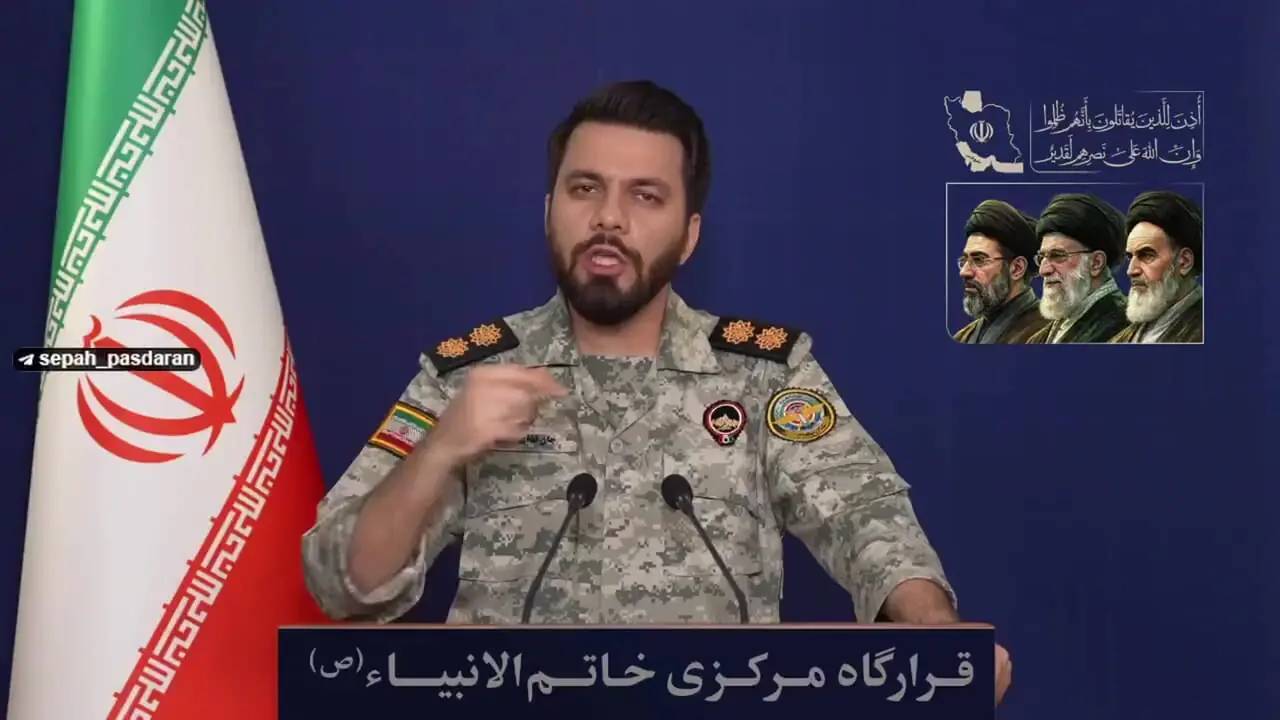 قرارگاه خاتمالانبیاء: نظامیان آمریکایی - صهیونی به طور کامل تحت رصد یگانهای اطلاعات عملیات ما هستند/ مخفی شدن آنها در شهرکها، به دلیل اشراف اطلاعاتی نیروهای مسلح، موجب نجات جانشان نمیشود قرارگاه خاتمالانبیاء: نظامیان آمریکایی - صهیونی به طور کامل تحت رصد یگانهای اطلاعات عملیات ما هستند/ مخفی شدن آنها در شهرکها، به دلیل اشراف اطلاعاتی نیروهای مسلح، موجب نجات جانشان نمیشود