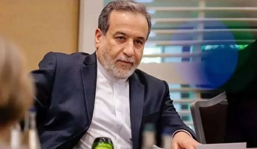عراقچی: طرف آمریکایی در چند روز اخیر از طریق کشورهای دوست پیامهای مختلف فرستاده / در پیامها ایدههایی مطرح کردند که به مقامات عالی منتقل شد و اگر لازم باشد موضعی گرفته شود، آنها اعلام خواهند کرد عراقچی: طرف آمریکایی در چند روز اخیر از طریق کشورهای دوست پیامهای مختلف فرستاده / در پیامها ایدههایی مطرح کردند که به مقامات عالی منتقل شد و اگر لازم باشد موضعی گرفته شود، آنها اعلام خواهند کرد
