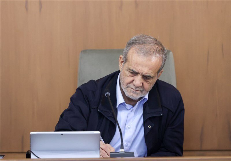 پزشکیان: مردم ایران زیر بار زور نمی‌روند