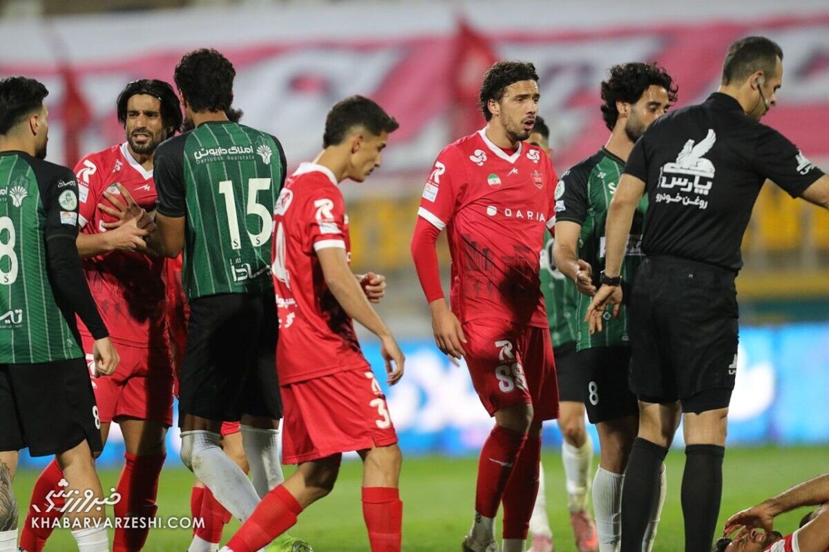 اعتراف یک پرسپولیسی: حق استقلال است که به آسیا برود | وقتی رهبرمان و مردممان شهید شدهاند فوتبال معنایی ندارد اعتراف یک پرسپولیسی: حق استقلال است که به آسیا برود | وقتی رهبرمان و مردممان شهید شدهاند فوتبال معنایی ندارد