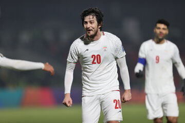 عکس | استوری سردار آزمون از پرستار فداکار جنگ