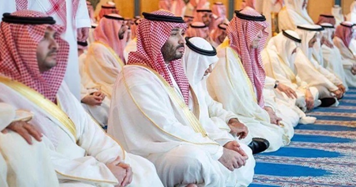 ادعای میدل ایست آی: ترامپ حمله به ایران را در این هفته به تعویق انداخت، زیرا متحدان عرب و مقامات دولت خودش به او هشدار دادند در ایام حج، جنگ را از سر نگیرد / سه منبع گفتند که انتظار دارند جنگ در هفتههای آینده و پس از پایان دوره حج، از سر گرفته شود ادعای میدل ایست آی: ترامپ حمله به ایران را در این هفته به تعویق انداخت، زیرا متحدان عرب و مقامات دولت خودش به او هشدار دادند در ایام حج، جنگ را از سر نگیرد / سه منبع گفتند که انتظار دارند جنگ در هفتههای آینده و پس از پایان دوره حج، از سر گرفته شود