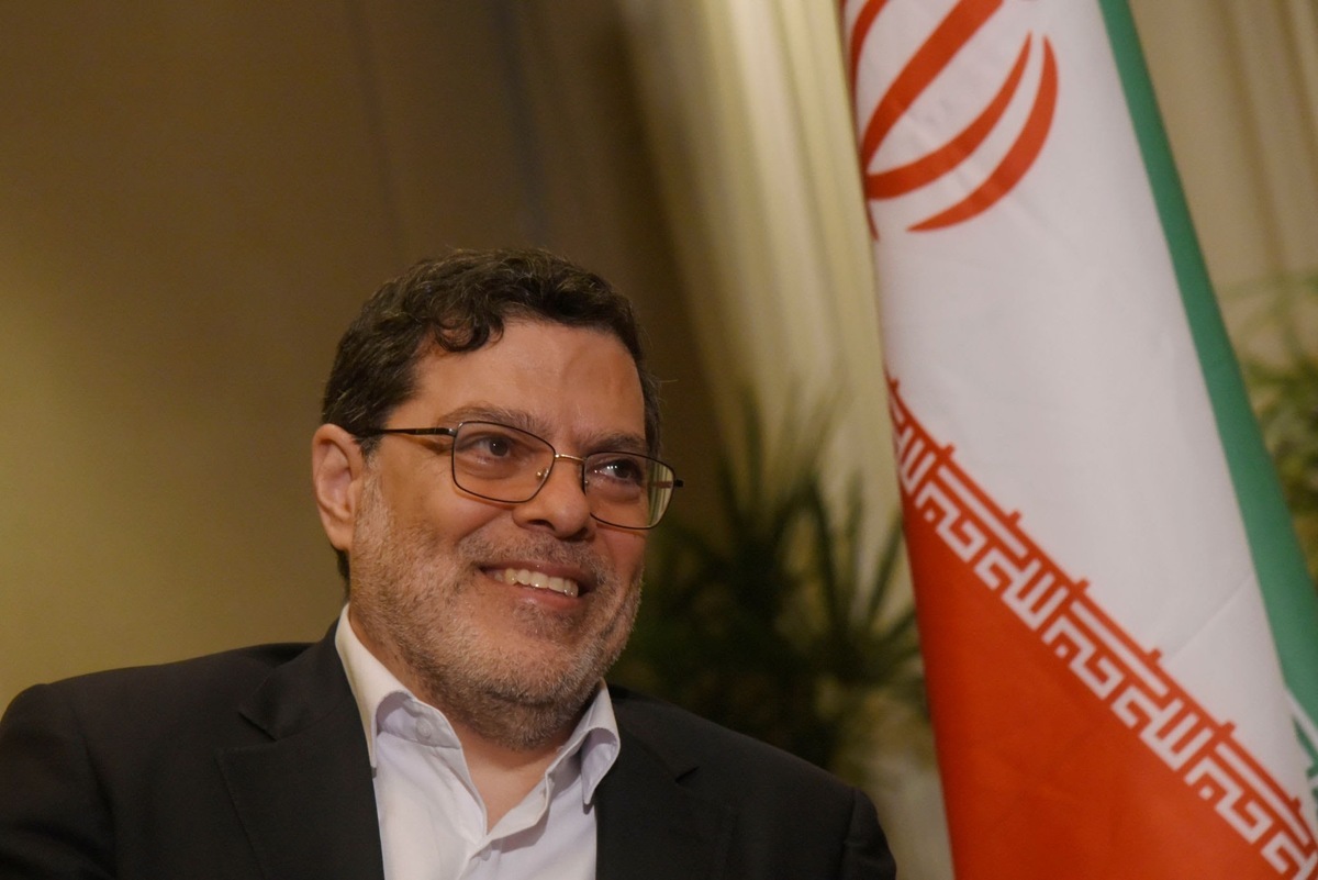 قالیباف با اجازه رهبر مذاکرات را در دست دارد