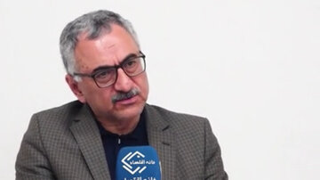 سعید لیلاز:نباید به فکر درآمد مستقیم از تنگه هرمز باشیم/ترک تخاصم با امریکا باید با تغییر حکمرانی داخلی همراه شود و آزادیهای اجتماعی افزایش یابد سعید لیلاز:نباید به فکر درآمد مستقیم از تنگه هرمز باشیم/ترک تخاصم با امریکا باید با تغییر حکمرانی داخلی همراه شود و آزادیهای اجتماعی افزایش یابد
