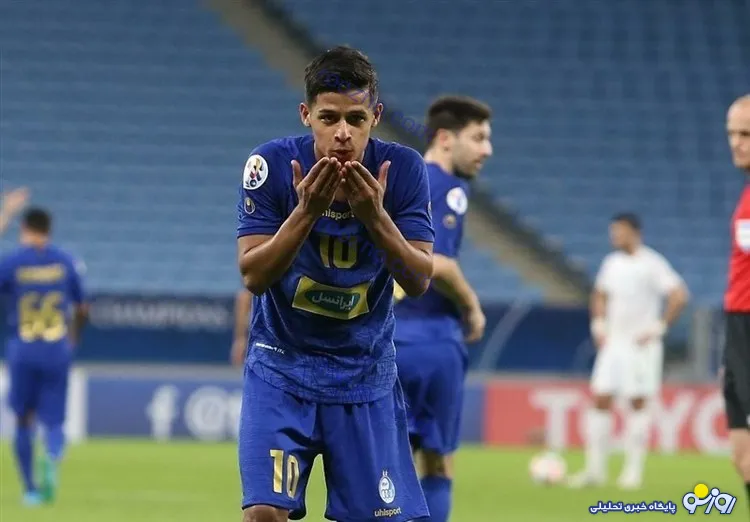 خط و نشان مهاجم استقلال برای پرسپولیسی‌ها